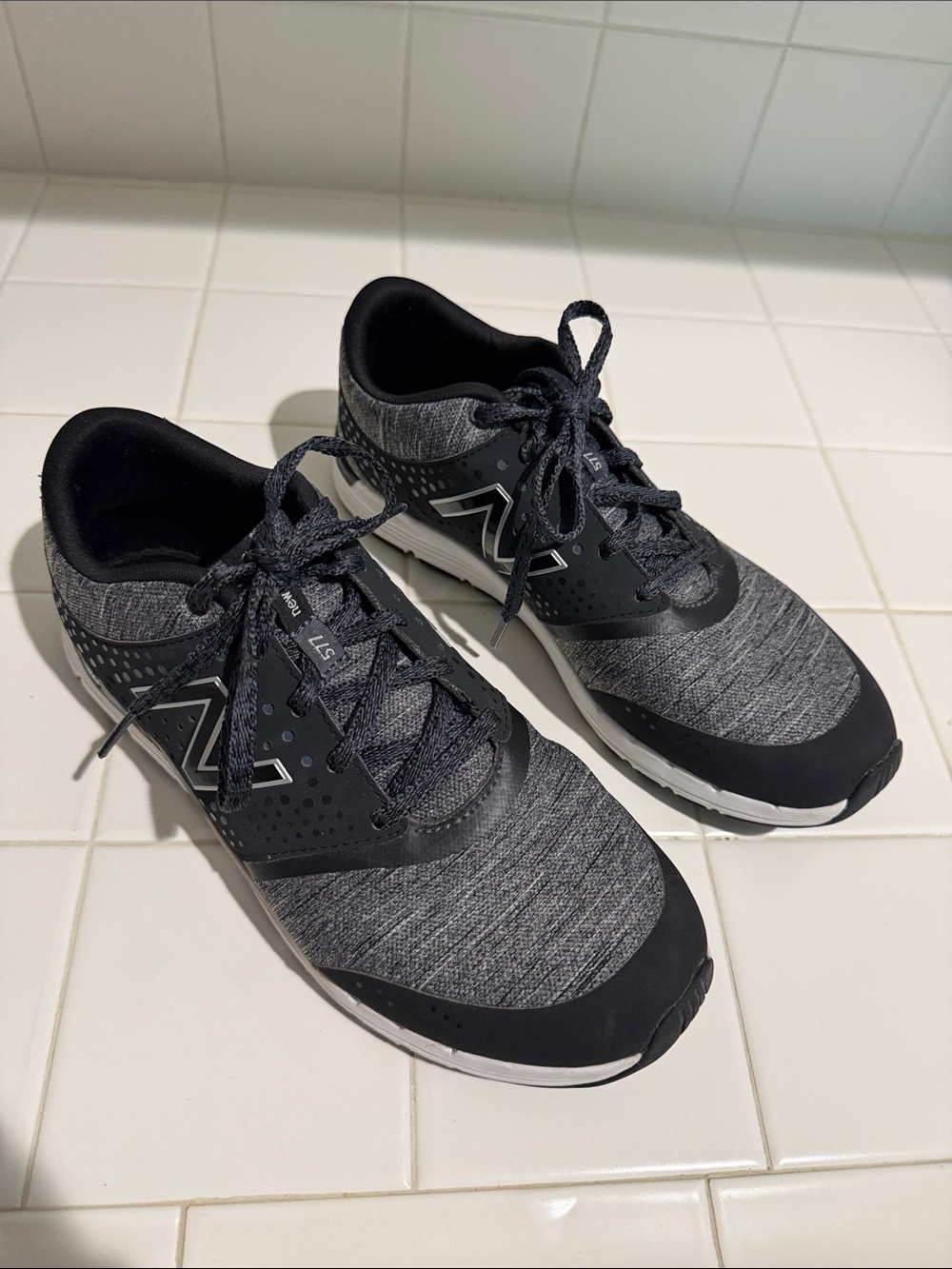 New Balance Black & Gray Women’s Sneakers - Picture 1 of 8